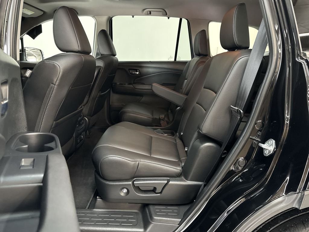 2022 Honda Pilot Touring - Photo 16