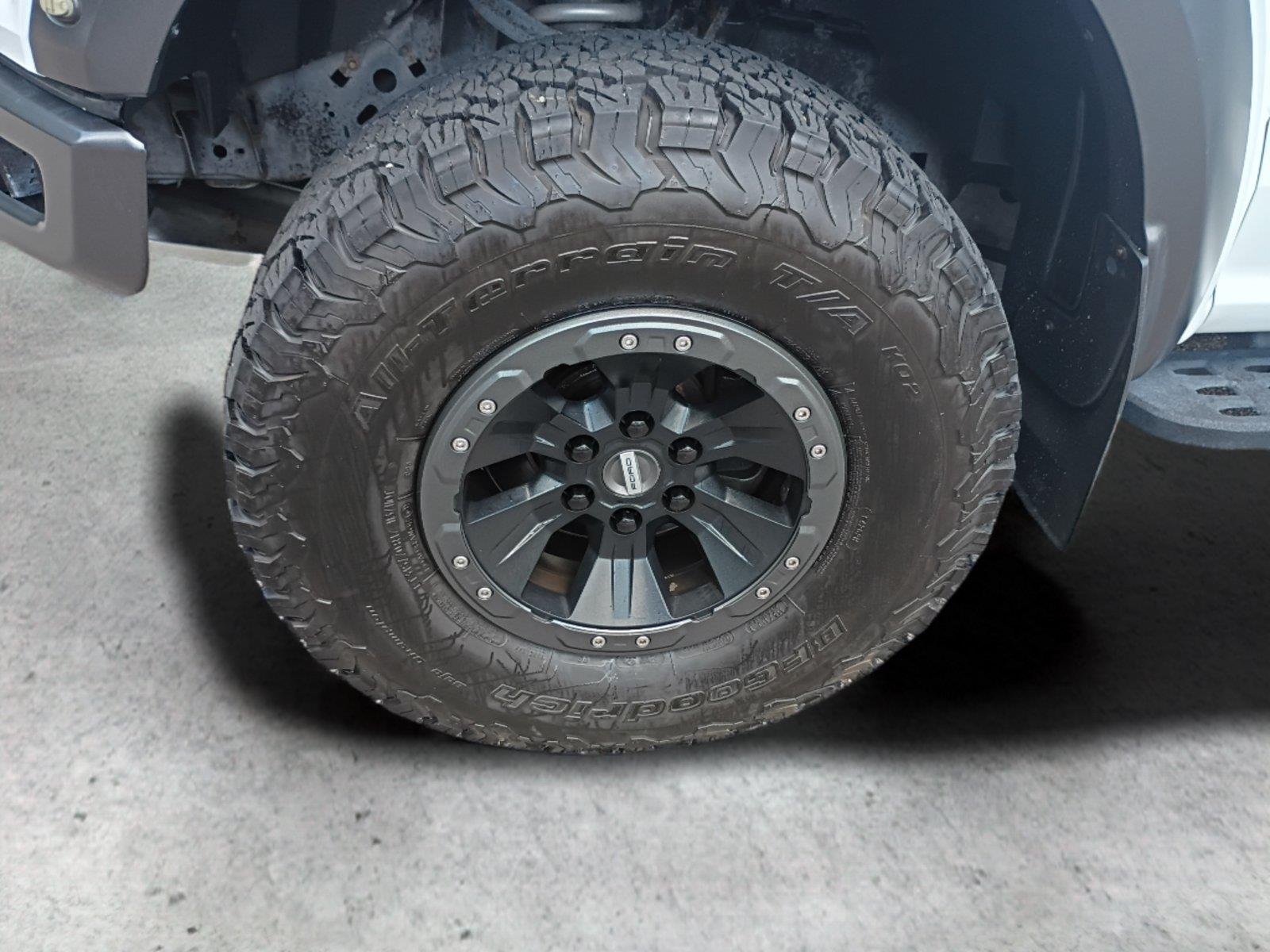 Used 2018 Oxford White Ford Raptor image 22