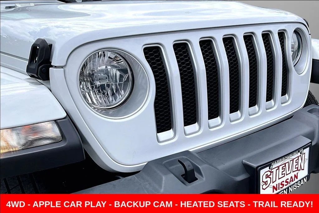 Used 2022 White Jeep Unlimited Sahara image 31
