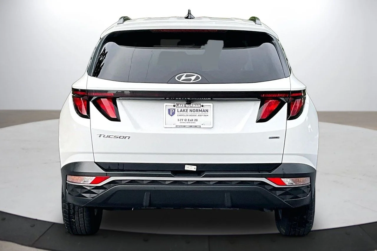 Certified Used 2024 White Hyundai SEL image 7