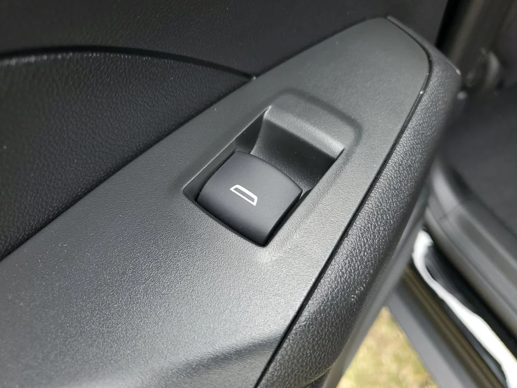 Used 2026 Mosaic Black Metallic Chevrolet 1RS image 17