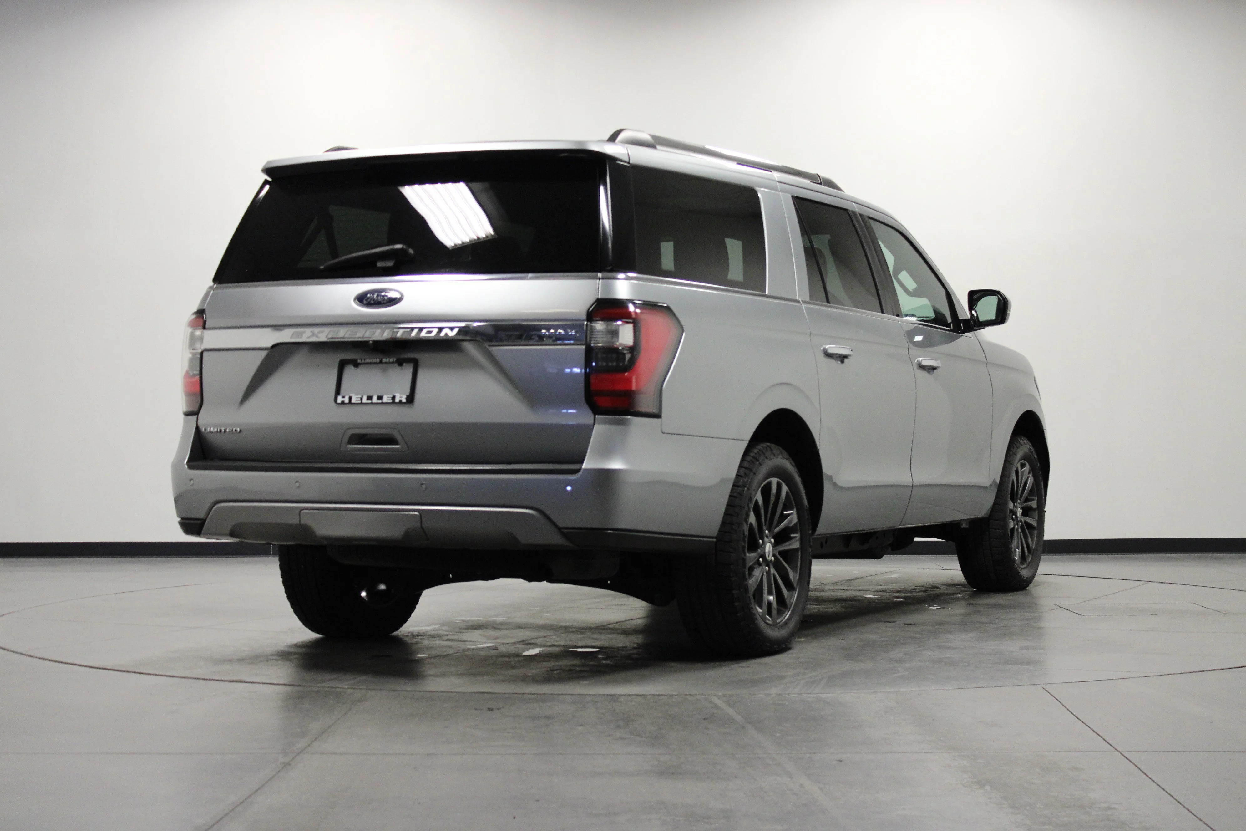 Used 2021 Iconic Silver Metallic Ford Limited image 4