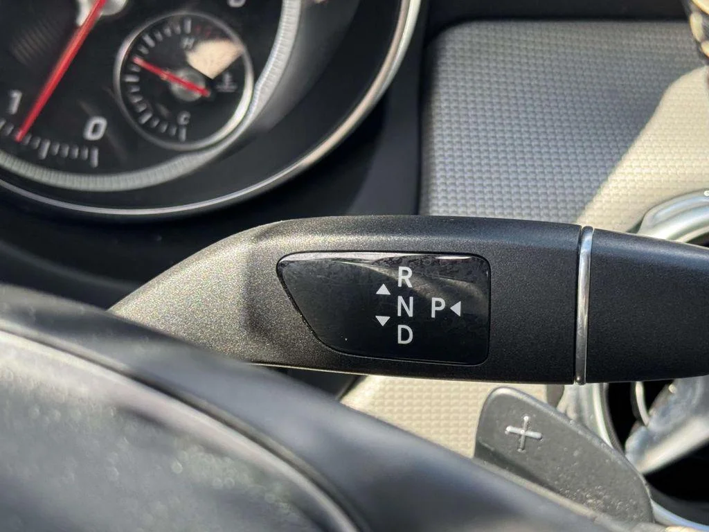 Used 2018 Cavansite Blue Metallic Mercedes-Benz 4MATIC® image 20