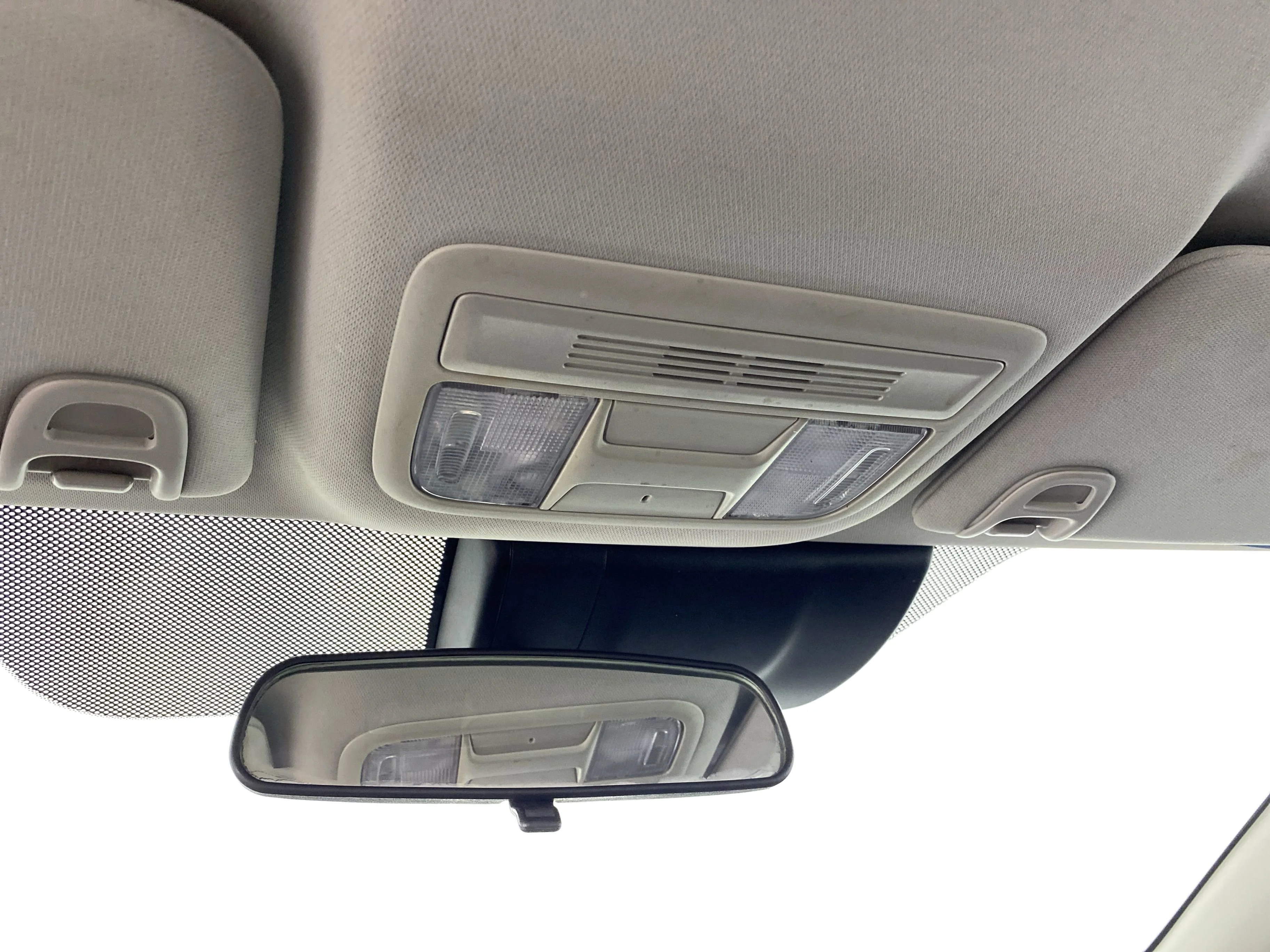 Used 2019 White Honda LX image 25