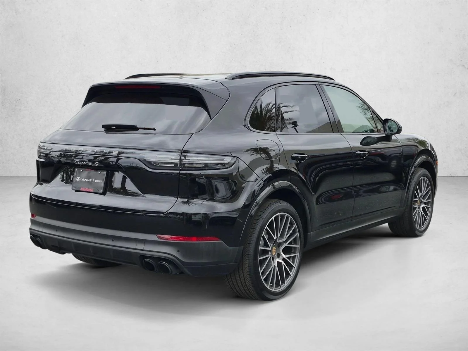 2023 Porsche Cayenne Platinum Edition - Photo 5