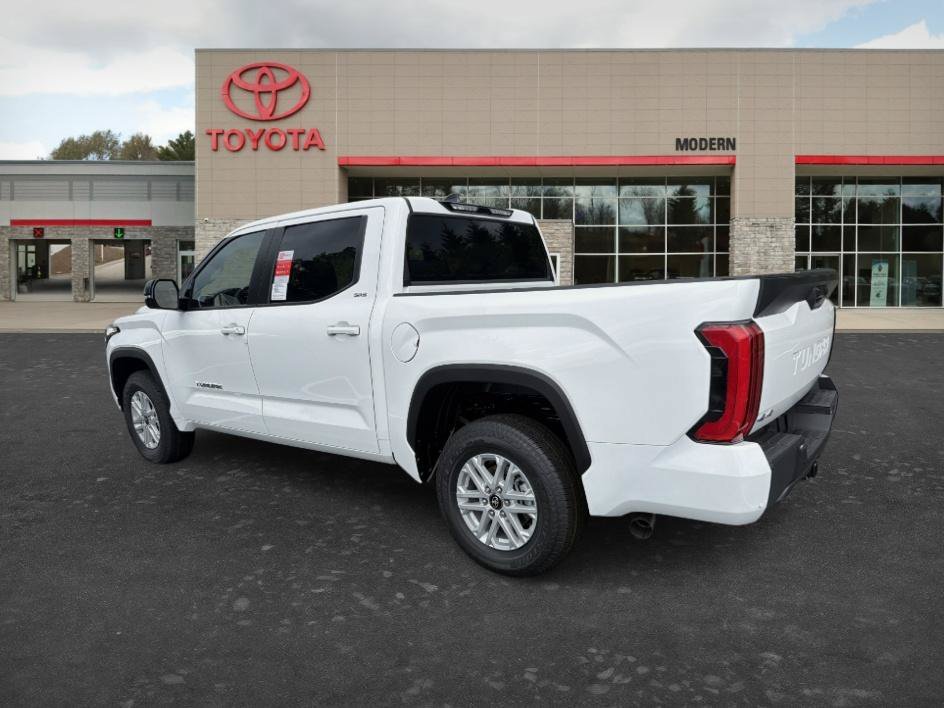 New 2026 Ice Cap Toyota SR5 image 6