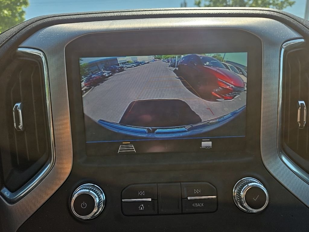 Used 2021 White GMC Elevation image 4