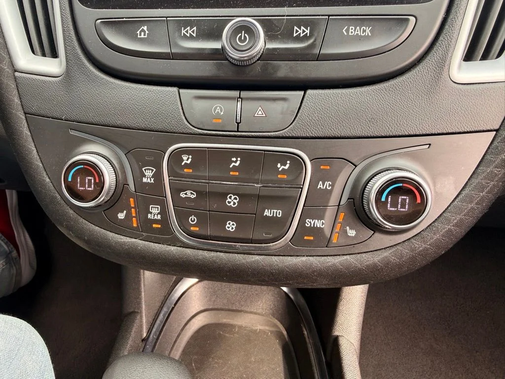 Used 2023 Gray Chevrolet LT image 3