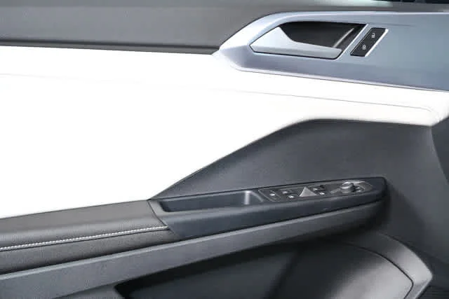 New 2026 Deep Black Pearl Volkswagen SE image 6