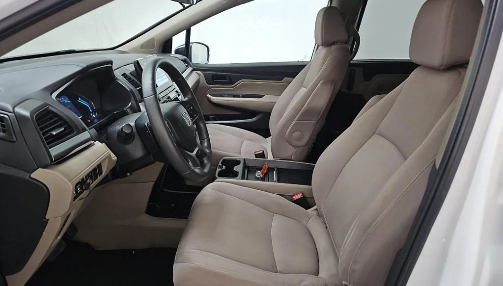 Used 2020  Honda EX image 12