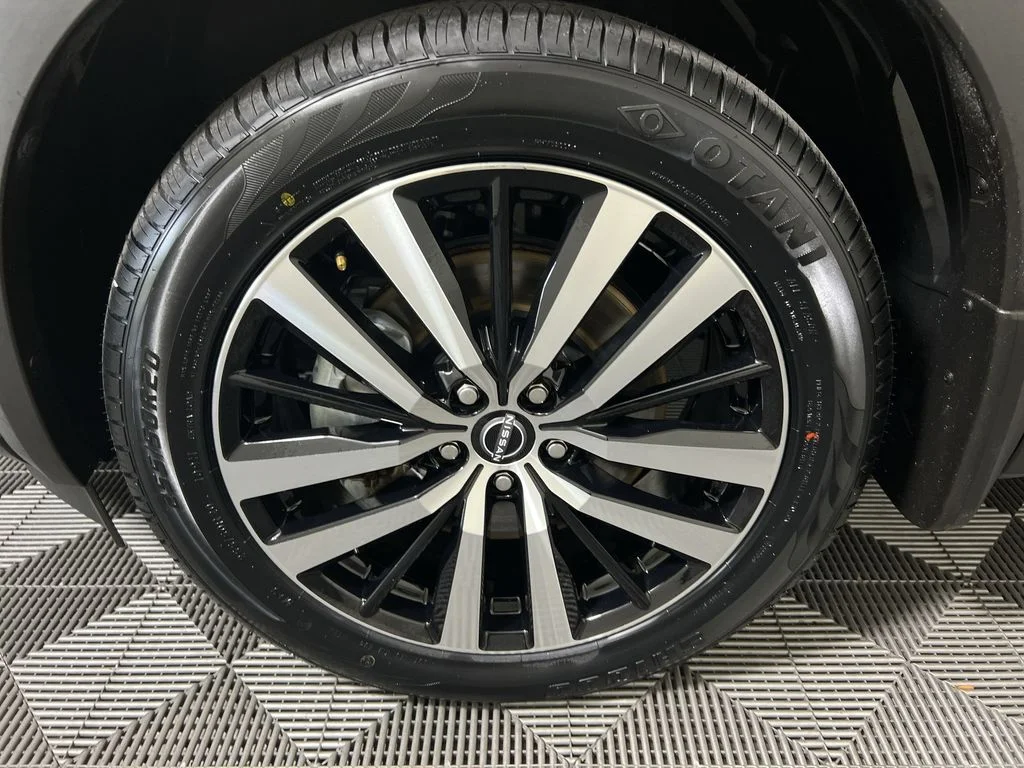 Certified Used 2023 Beige Nissan Platinum image 19