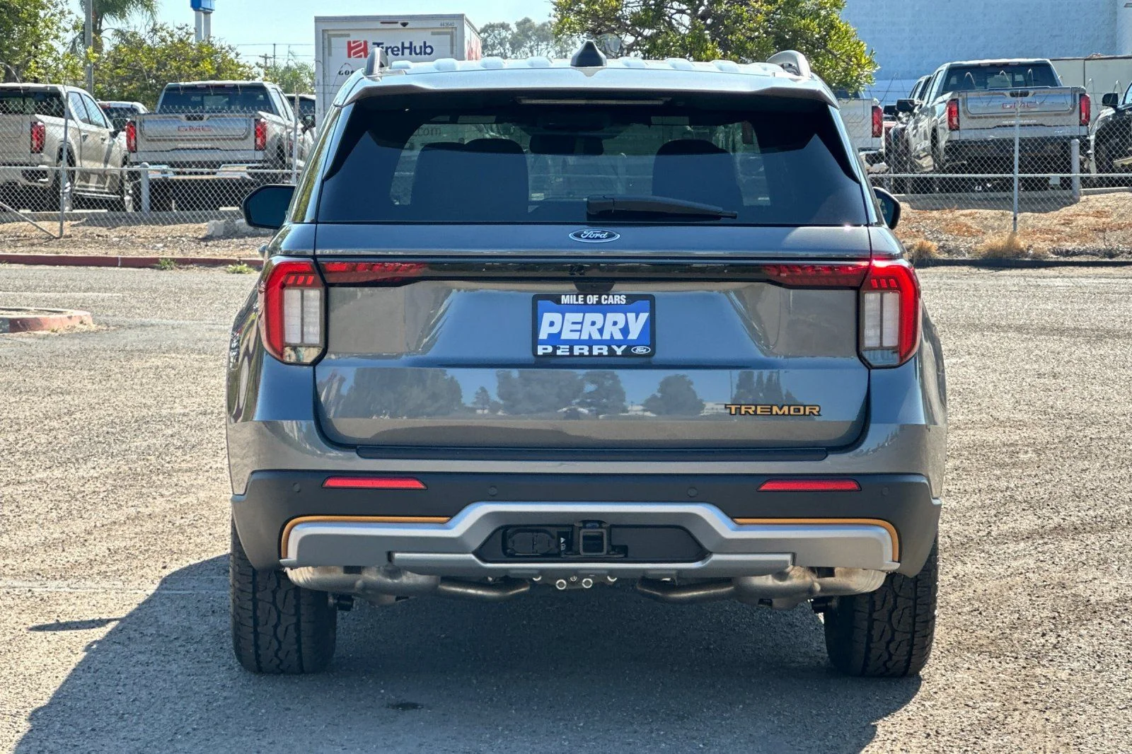 New 2026 Carbonized Gray Metallic Ford Tremor® image 4