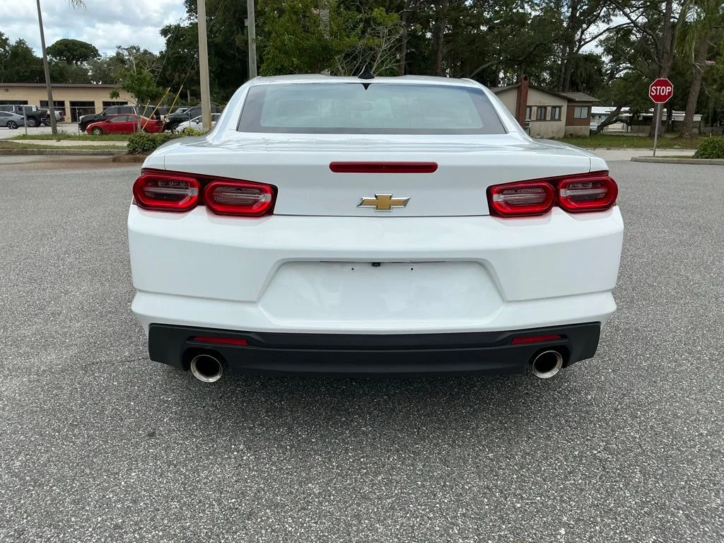 Used 2023 White Chevrolet 1LT image 9