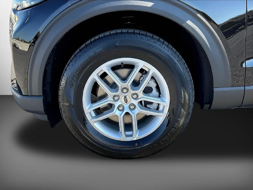 New 2027 Agate Black Metallic Ford Active image 14