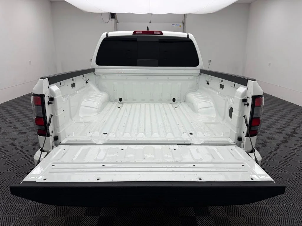 Used 2024 White Nissan PRO-4X image 10