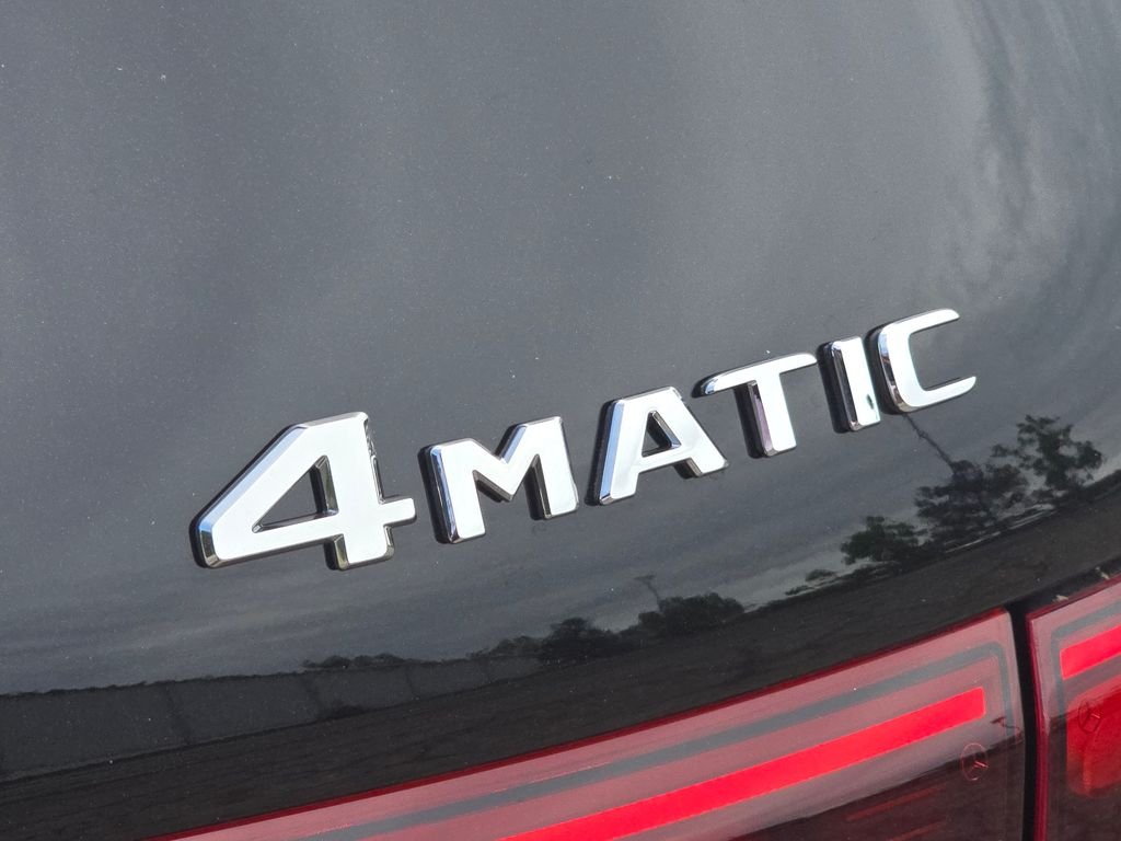 New 2026 Cosmos Black Metallic Mercedes-Benz GLB 250 image 5