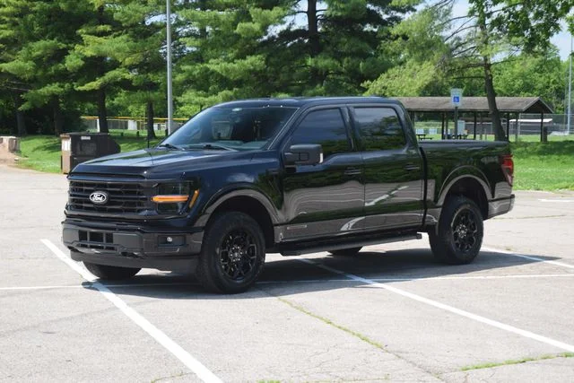 Used 2024 Black Ford XLT image 21