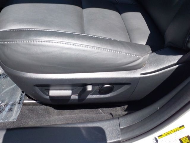Used 2023 White Mazda 2.5 S Preferred Package image 12