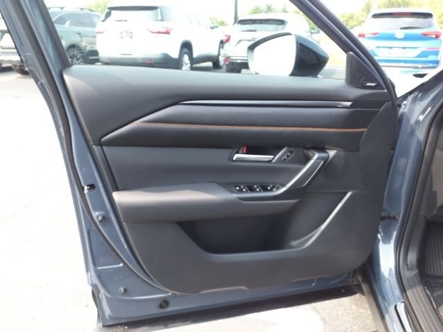 2025 Mazda CX-50 Premium Plus - Photo 11