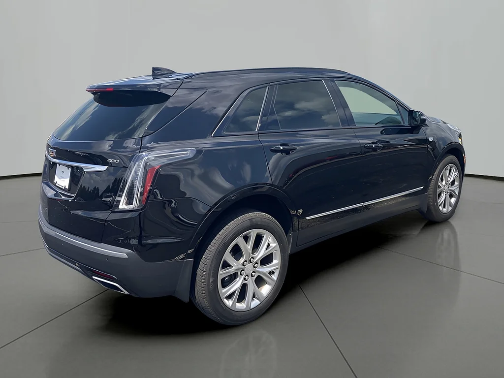 Used 2020 Stellar Black Metallic Cadillac Sport image 5