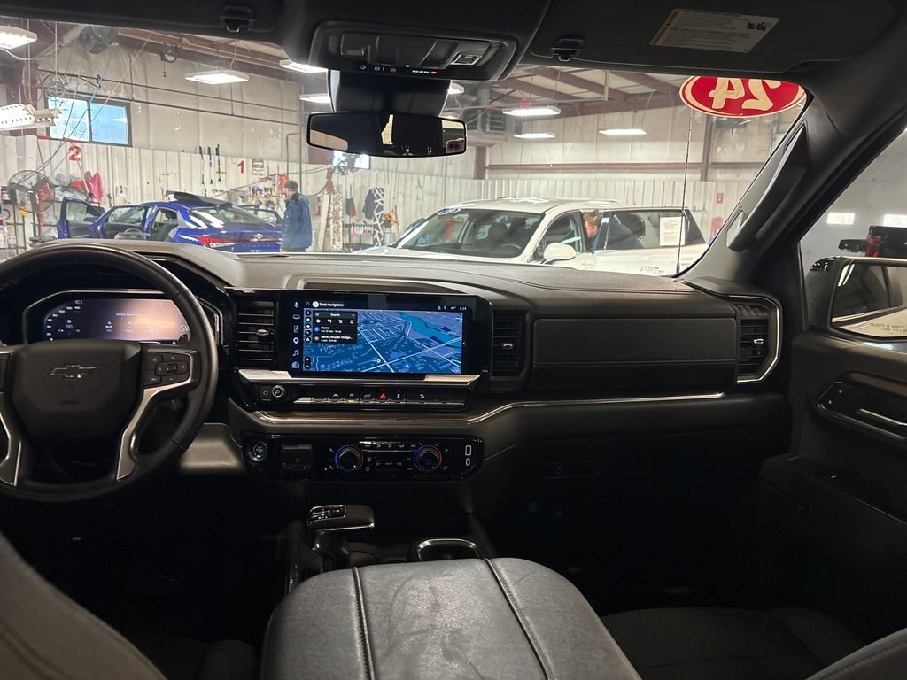Used 2024 Summit White Chevrolet RST image 18