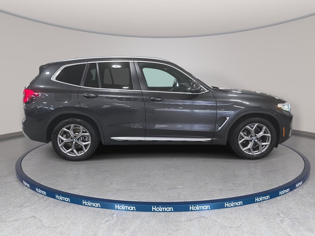 Used 2022 Dark Graphite Metallic BMW sDrive30i image 5