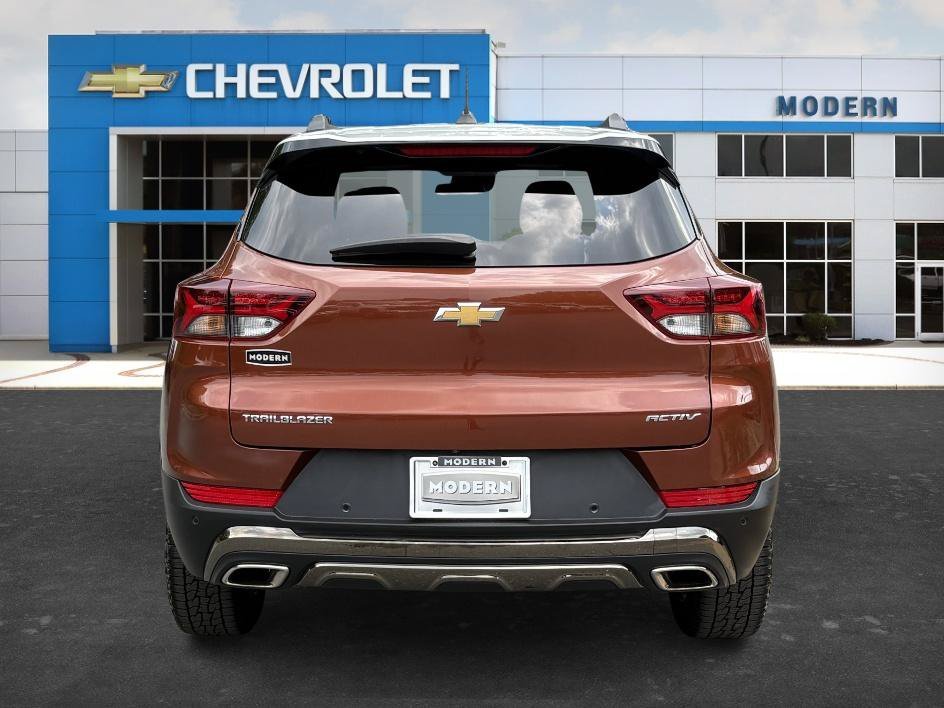 Used 2021 Dark Copper Metallic Chevrolet ACTIV image 4