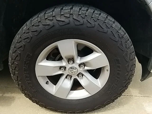 Used 2023 Silver Ram SLT image 25