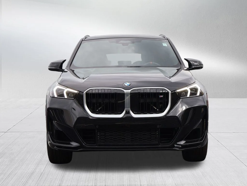 Used 2025 Black BMW M35i image 3