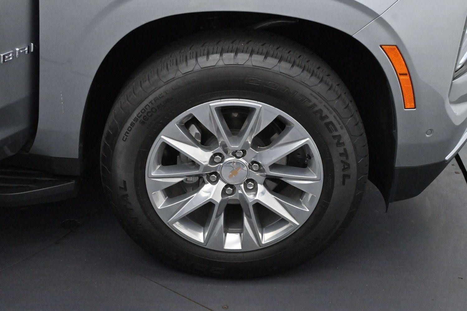 Used 2025 Sterling Gray Metallic Chevrolet Premier image 34