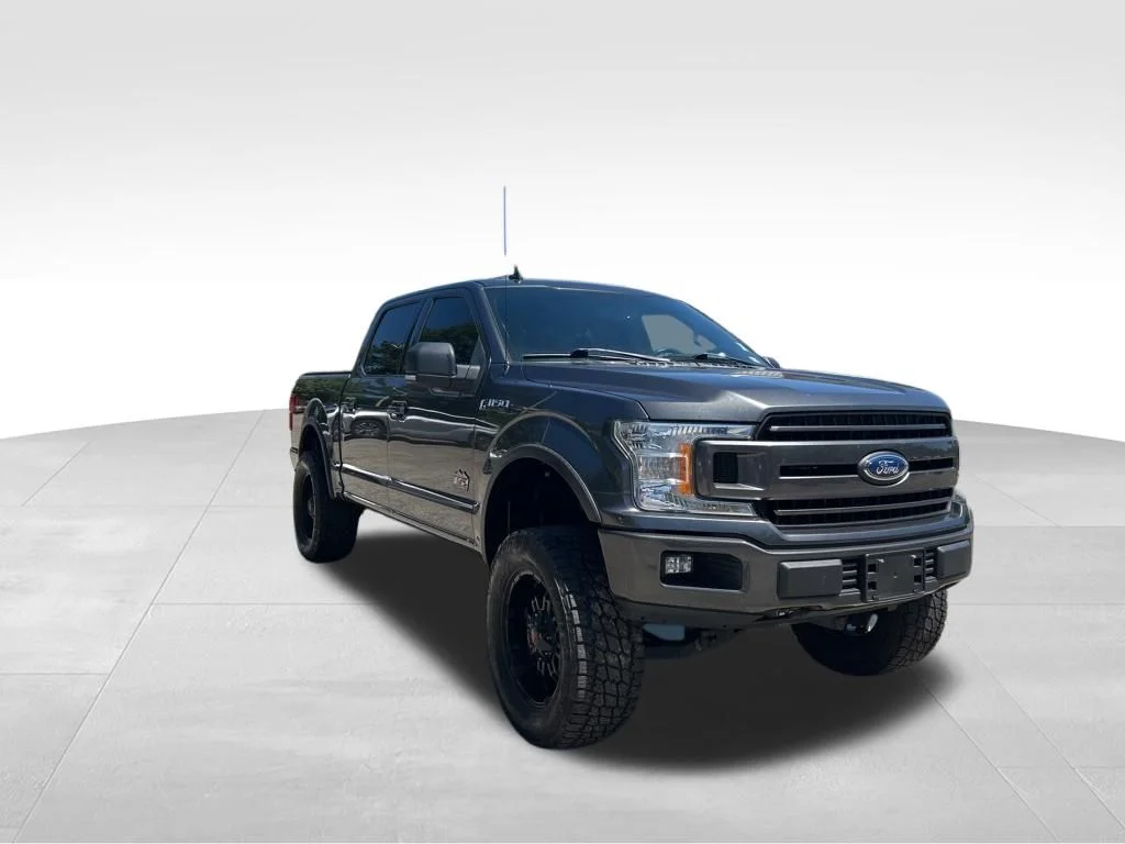 Used 2018 Gray Ford XLT image 8