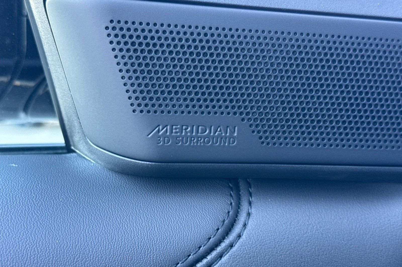 New 2026 Carpathian Grey Land Rover SE image 20
