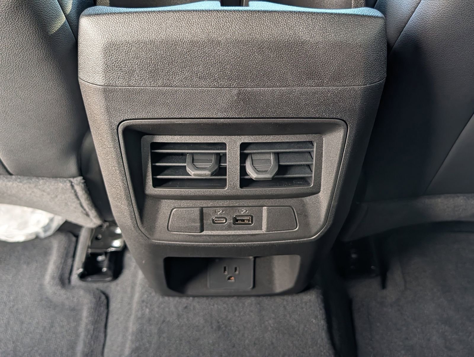 2026 Chevrolet Colorado LT - Photo 19