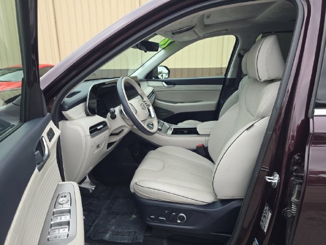 Used 2024 Red Hyundai Calligraphy image 13