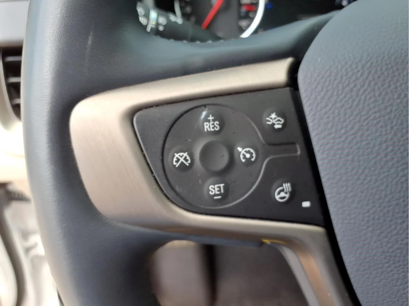 Used 2024 Summit White GMC Denali image 22