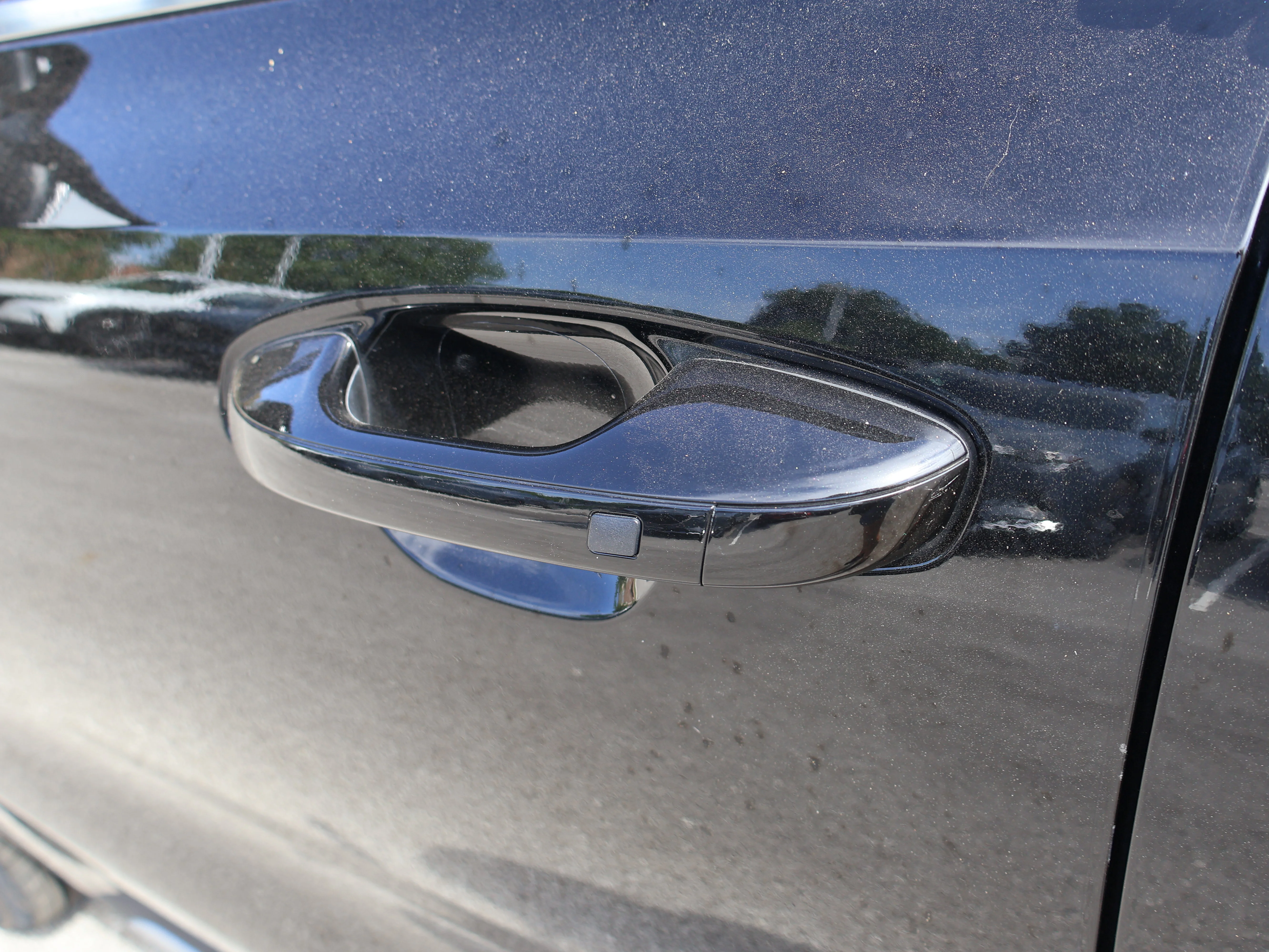 Used 2023 Aurora Black Kia SX Prestige image 26