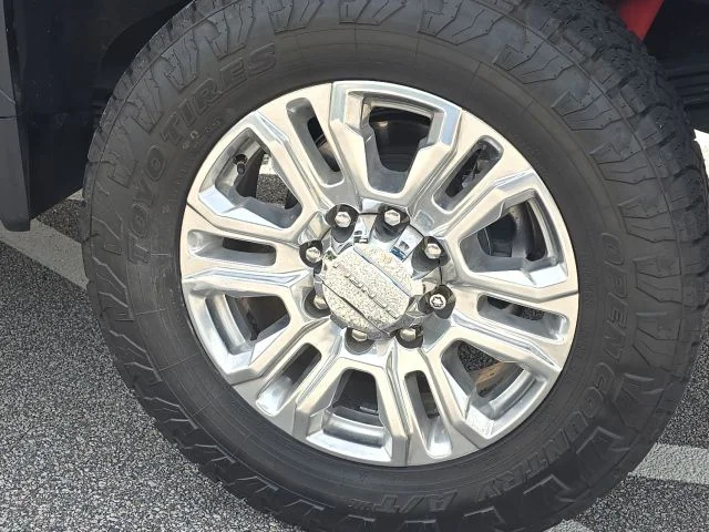 Used 2020 White GMC Denali image 12