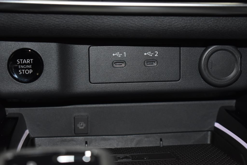 New 2026 Everest White Pearl TriCoat Nissan Platinum image 23