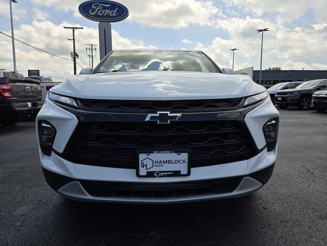 Used 2023 Summit White Chevrolet LT image 38