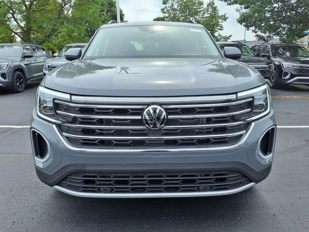New 2026 Pure Gray Volkswagen 2.0T SE w/Technology image 6