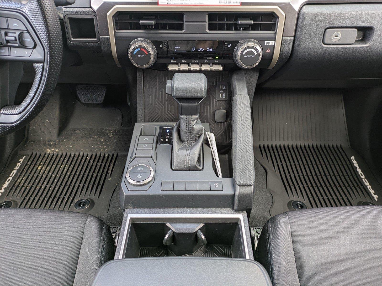 2026 Toyota Tacoma SR5 - Photo 19