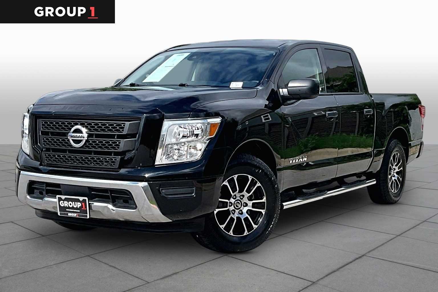 2022 Nissan Titan SV