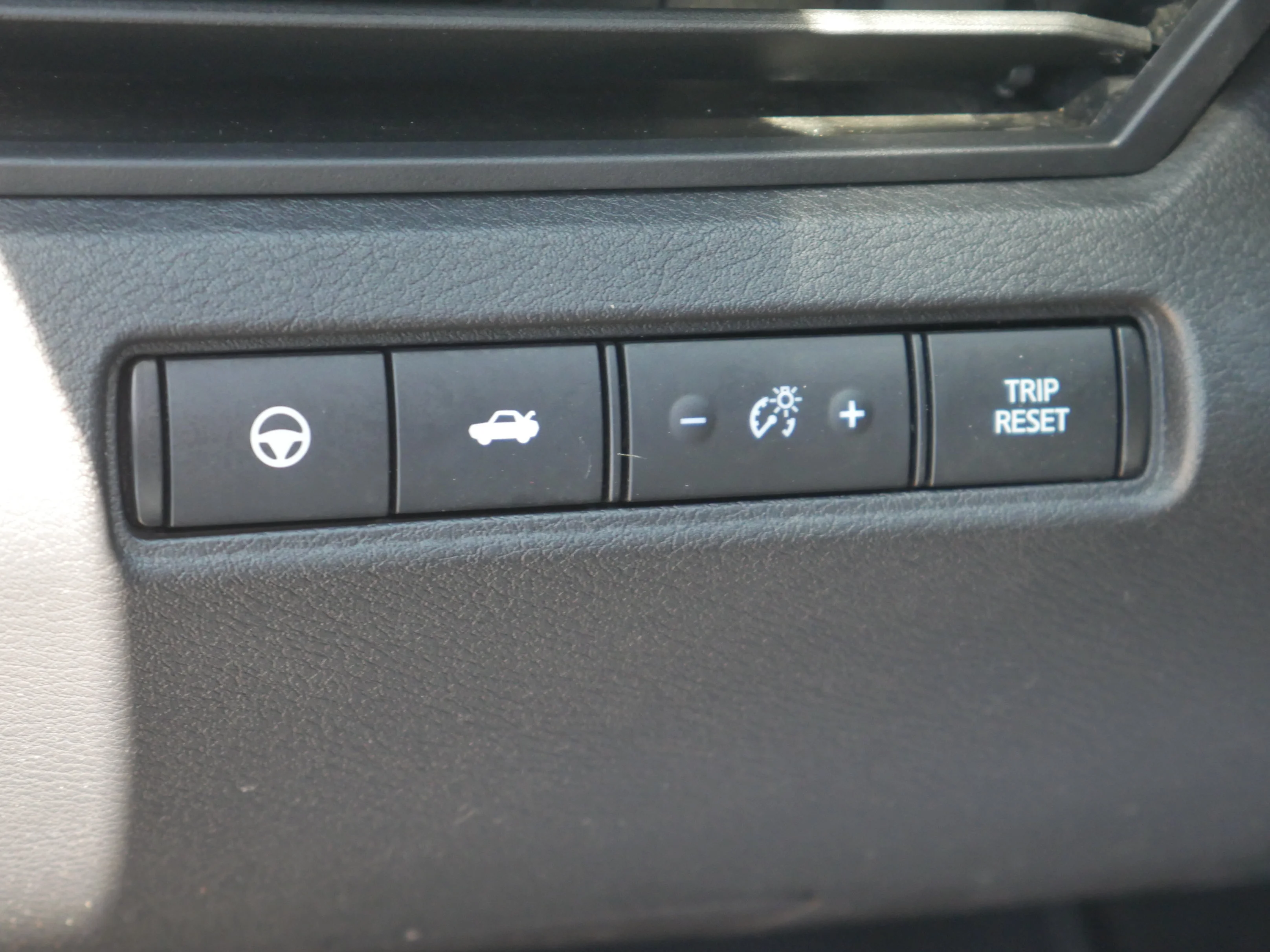 Certified Used 2022 Super Black Nissan 2.5 SV image 6