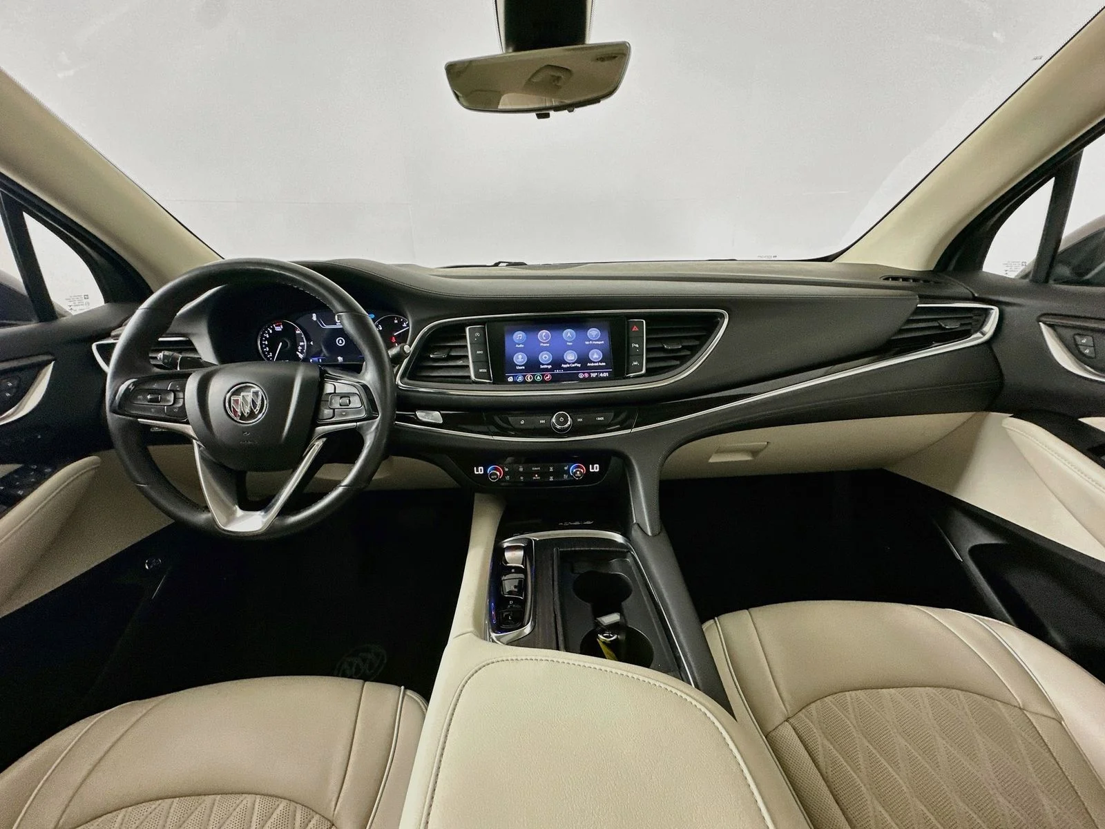 Used 2022 Red Buick  image 14