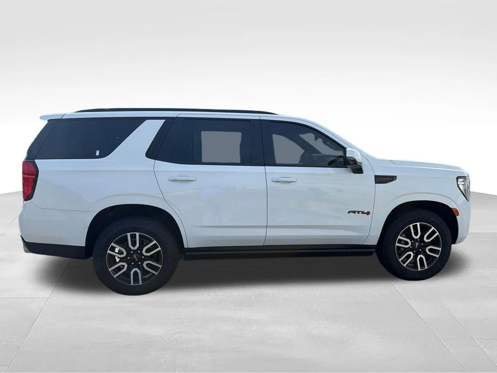 Used 2023 White GMC AT4 image 7