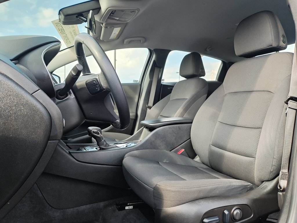 Used 2023 Black Chevrolet RS image 13