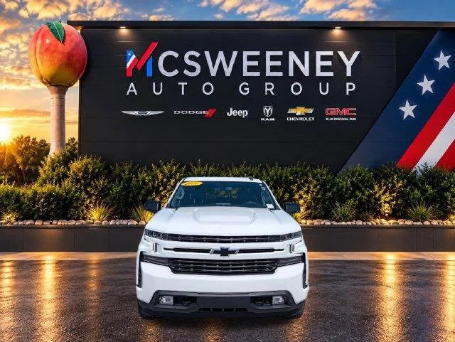 Used 2021 SUMMIT WHITE Chevrolet RST image 8