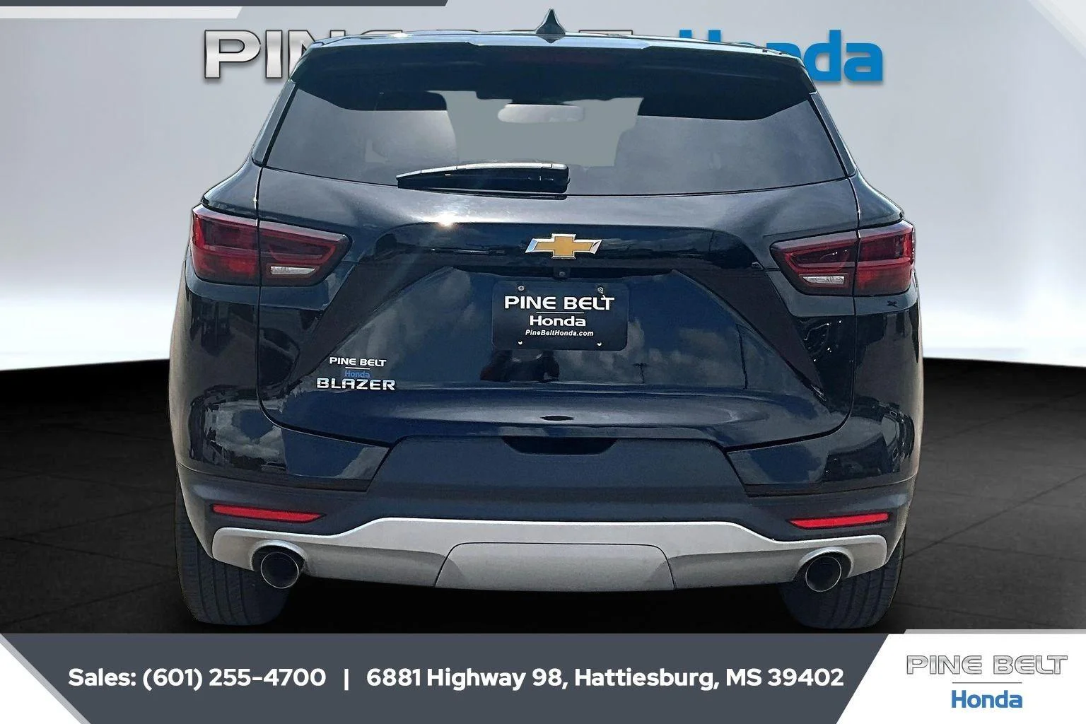 Used 2025 Black Chevrolet LT image 4