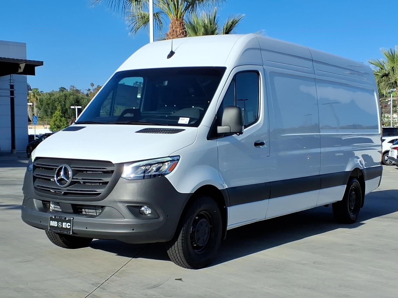 2026 Mercedes-Benz Sprinter 2500 170 WB HO High Roof's photo
