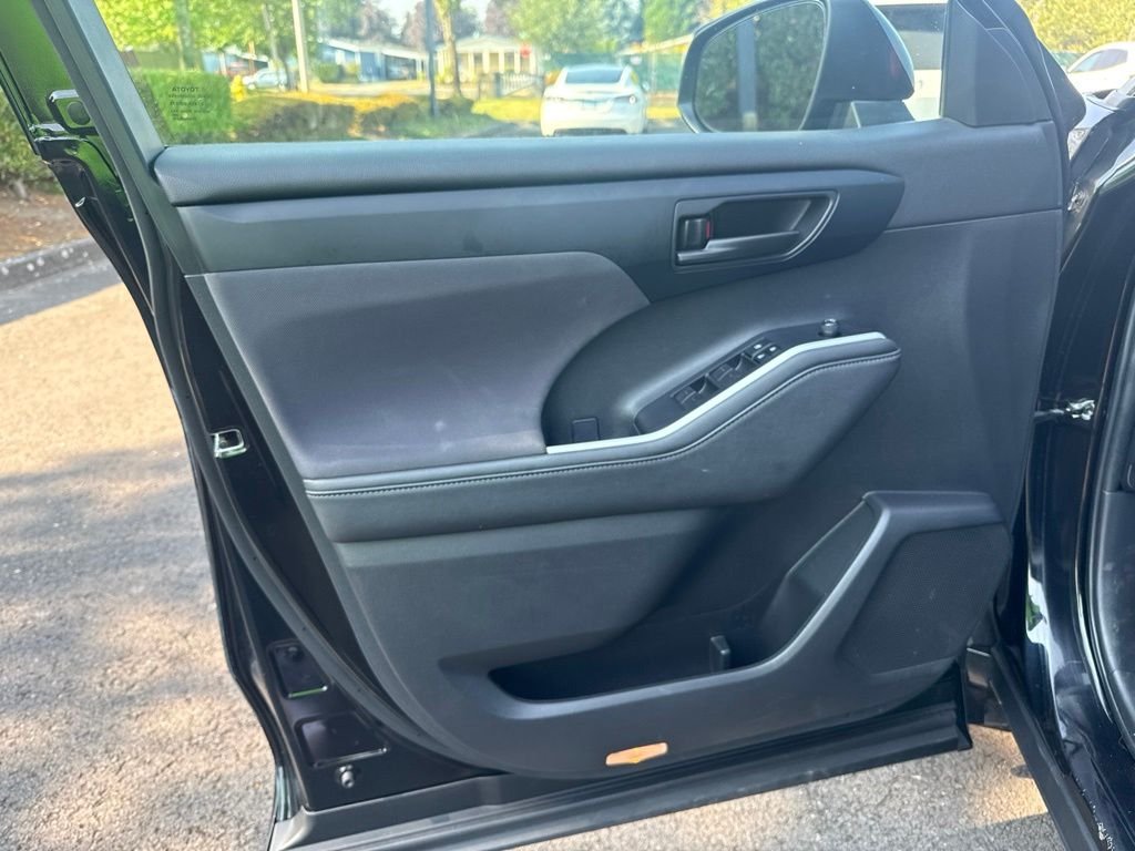 Used 2024 Midnight Black Metallic Toyota LE image 17